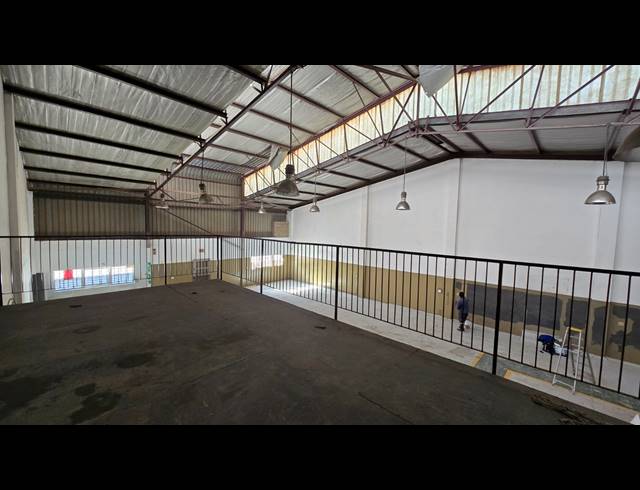 399M² WAREHOUSE TO LET IN SEBENZA